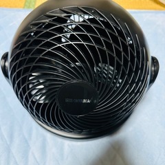 2025年製造　アイリスオーヤマ   扇風機　サーキュレーター 静音 14畳 マカロン マットデザイン 首振り固定 パワフル送風 コンパクト PCF-MKM18N-B ブラック　の画像