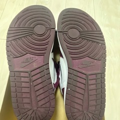 Nike Air Jordan 1 High OG Bordeauxの画像
