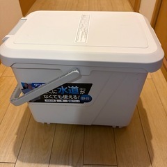 【ブラシ+収納ケースセット】アイリスオーヤマ タンク式高圧洗浄機 静音タイプ 最大圧力8.5Mpa 温水対応 中性洗剤対応 水道がない場所でも使用可能 SBT-512Nの画像