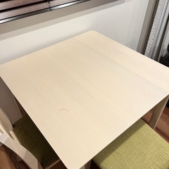 ニトリ　ダイニングテーブル3点セットの画像