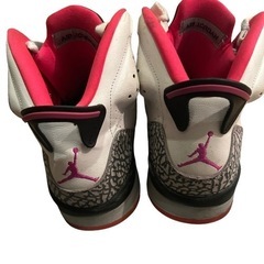 NIKナイキ ジョーダン　スニーカー　　の画像