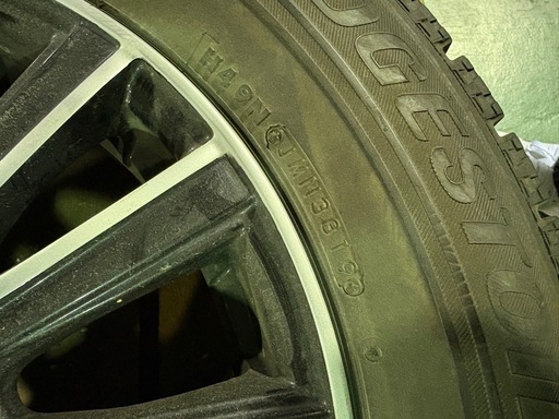 スタッドレス　タイヤ　195/65r15 １５インチ　ウェッズ