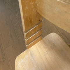 木製ベビーチェアの画像