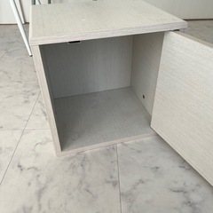 カラーボックス　一段　扉付き　ホワイトの画像