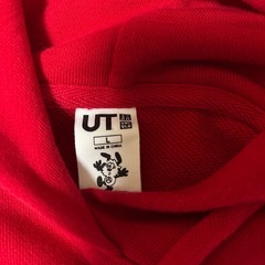 ベリーユニクロコラボフードパーカーの画像