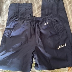 【決まりました】
アシックス　ウインドブレーカーの画像