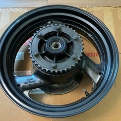 XJR1300 RP01J 純正リアホイールの画像