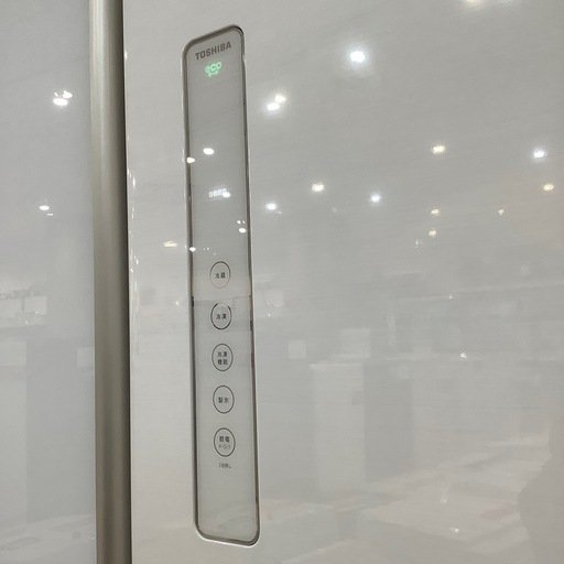 【トレファク神戸南店】TOSHIBA の5ドア冷蔵庫です【取りに来られる方限定】