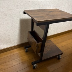 サイドテーブルの画像