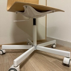 IKEA 回転チェア VAGSBERG（ヴァーグスベリ）の画像