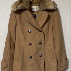 レディースファー付きキャメルダブルブレストコート　2635の画像