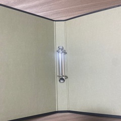 A4用２穴リング ファイル【新品未使用5+状態良中古25】
の画像