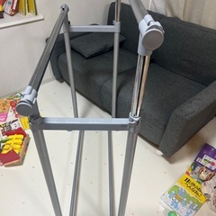 高さ調節式(90〜160cmまで)ハンガー洋服ラックの画像