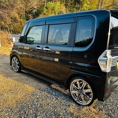 タントカスタム後期H29年‼️車検2年全てコミコミ‼️黒の画像