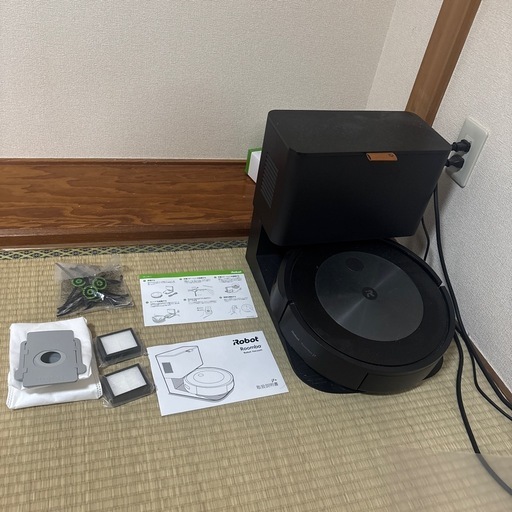 ルンバj7+（予備品付）