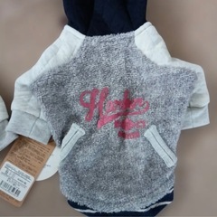 ラディカ　フード付きパーカー　小型犬　Sサイズ　2着セットの画像