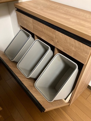 キッチンカウンター　ゴミ箱　ワイエムワールド