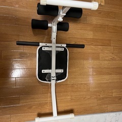 筋トレ　腹筋器具の画像
