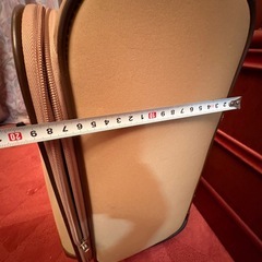 0円　小さなキャリーケースの画像