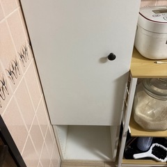 食器棚の画像