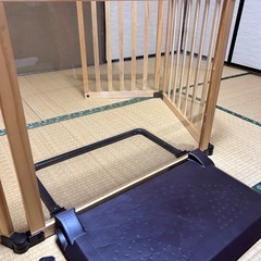 ベビーゲート　日本育児　木製フレームの画像