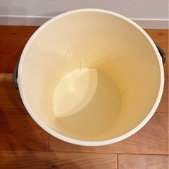 オムニウッティ　蓋付き　20Lの画像