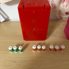 自動販売機　おもちゃ　2つまとめての画像