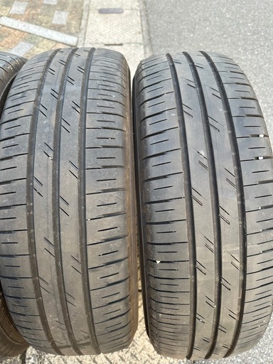 195/60R17 ヨコハマ　ブルーアースFE