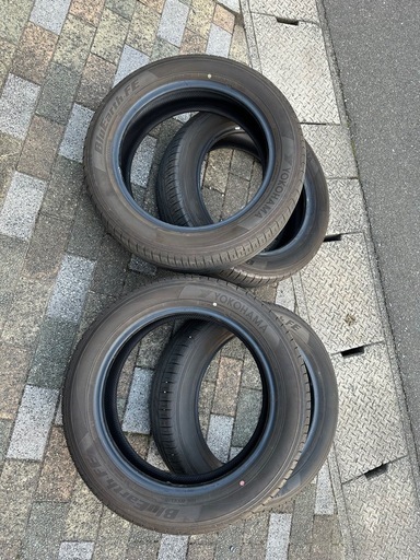 195/60R17 ヨコハマ　ブルーアースFE