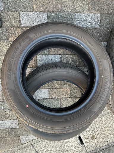195/60R17 ヨコハマ ブルーアースFE