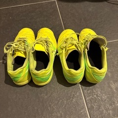 完売カラーULTREZZA 3 JR ジュニア サッカースパイク＋トレシューの画像