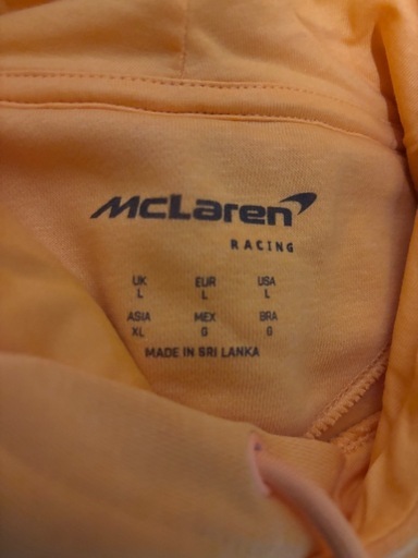 【未着用・タグ付き】McLaren フード付きパーカー オレンジ