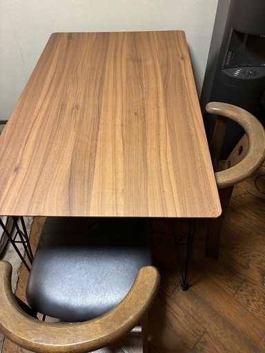 ダイニングテーブル➕椅子2個 (ぴも) 日暮里のダイニングセットの中古