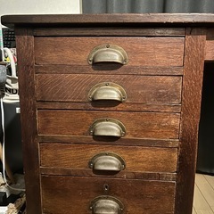 ⚠️お値下げ中⚠️【2/15までに自宅引き取り可能な方】ヴィンテージテーブルの画像