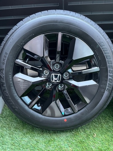 新型ステップワゴンRP7純正タイヤホイール4本セットブリヂストン新車外し