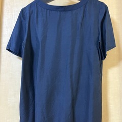 theory luxeブラウスの画像