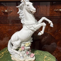 リアドロ　飛躍　白馬と花　大の画像