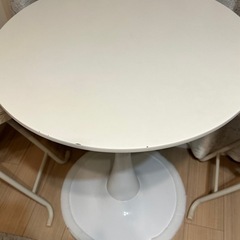 【25日限定】丸テーブルと椅子2脚セット【おまけ:3段収納box】の画像
