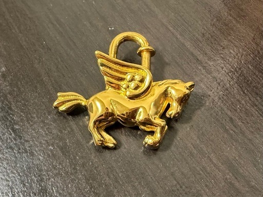 1993年 限定品 エルメス カデナ ペガサス ゴールド色 正規品 美品 1993年 限定品 エルメス カデナ ペガサス ゴールド色 正規品