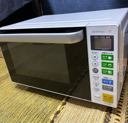 【美品】ヤマダ電機オリジナル フラットテーブル電子レンジ(18L)