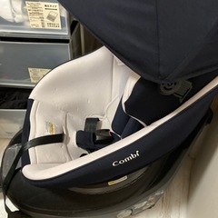 【美品】combi コンビ CG-UIG  チャイルドシート ネイビー　紺の画像