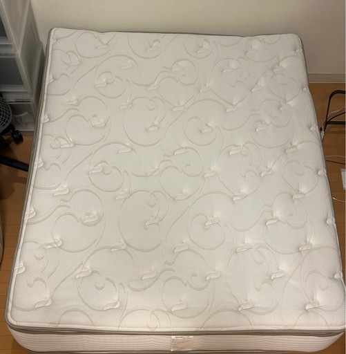 シモンズ　Beautyrest マットレス クイーン 