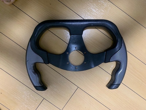カーボン調ステアリング