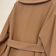 AuieF　キャメルロングコート  レディース の画像