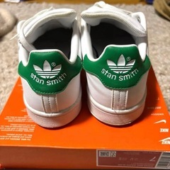 スタンスミススニーカー23.5cmの画像