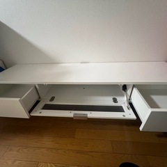 TV台の画像
