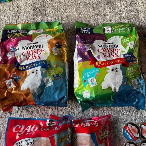 ★最終価格★猫　クリスピーキッス　ちゅーる　　焼きかつお　フリーズドライムネ肉ふりかけ　贅沢ぽんちゅーる