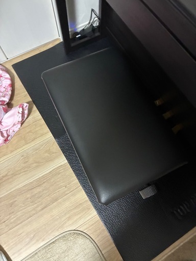 Roland HP704
