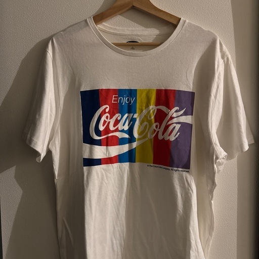 コカコーラTシャツ
