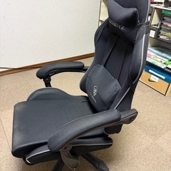 ゲーミングチェアの画像